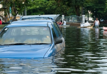CUO-talks-bad-weather_medium CrossWayFIS | Blog | Insurance | California | Commercial | Auto | Home owners | Life